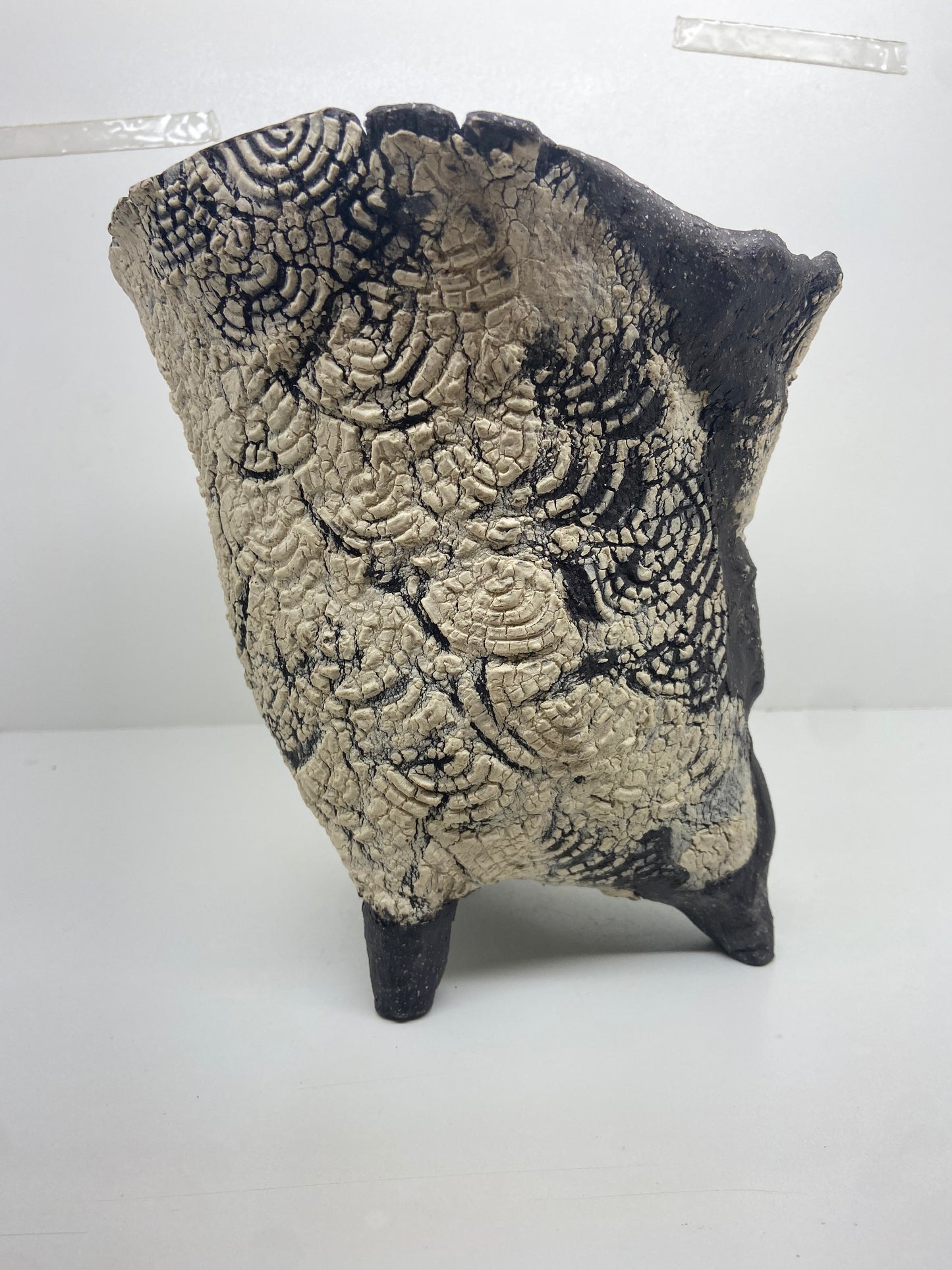 Large tree bark inspired plant pot
