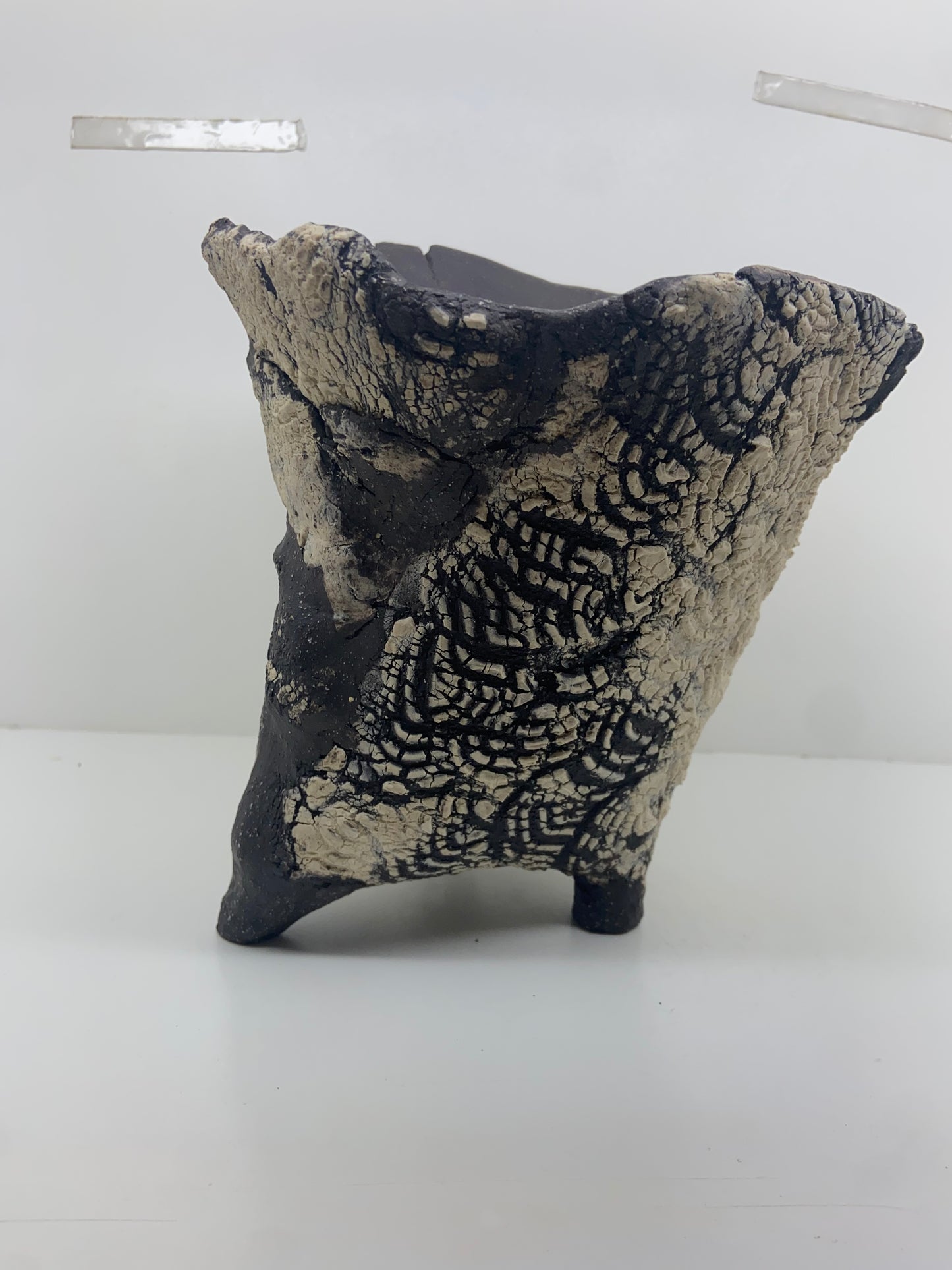 Large tree bark inspired plant pot