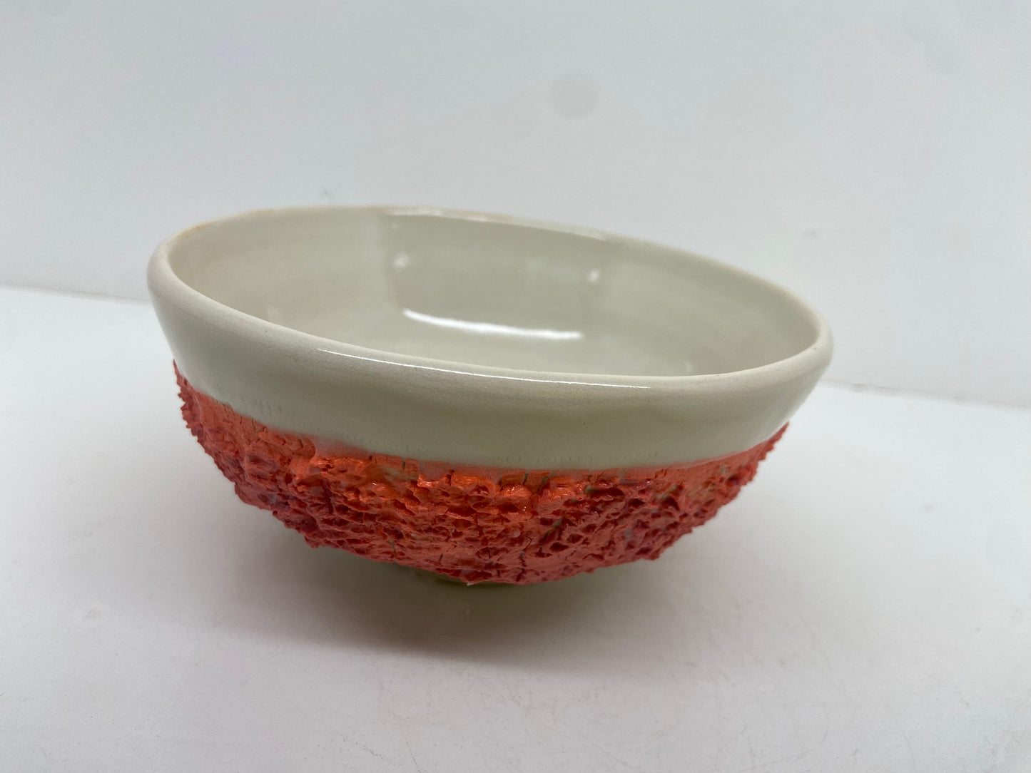Coral effect cereal bowl