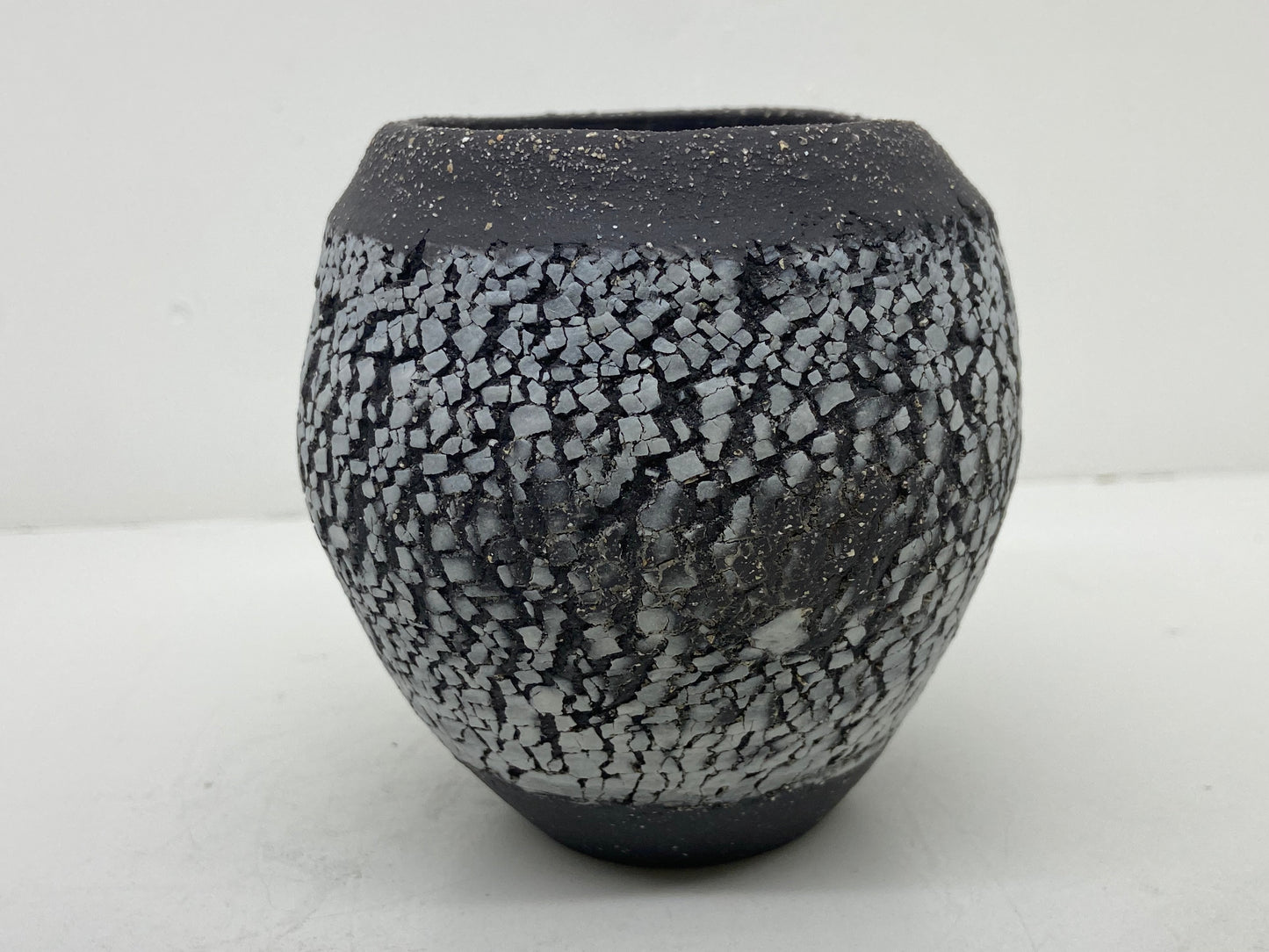 Medium porcelain slip vase